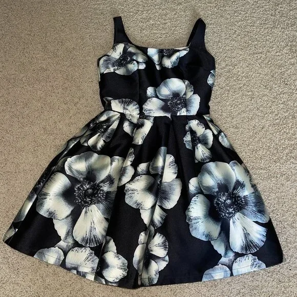 chi chi london fit and flare dress New With Tags! Chi Chi London Cream Fit & Flare Dress
